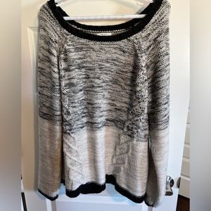 Beautiful Maurice’s Women’s Sweater XL